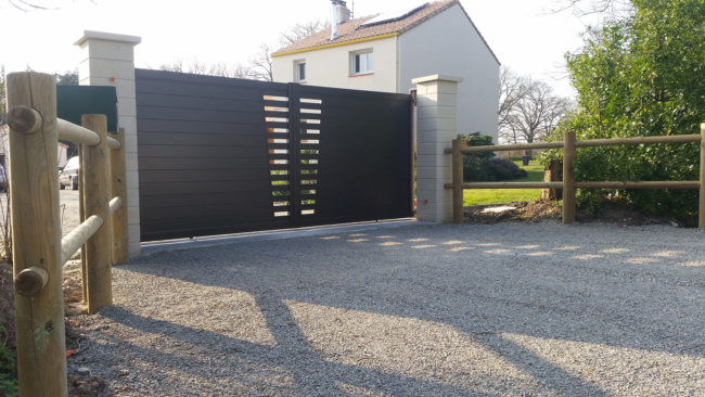 port saint pere portail alu 44