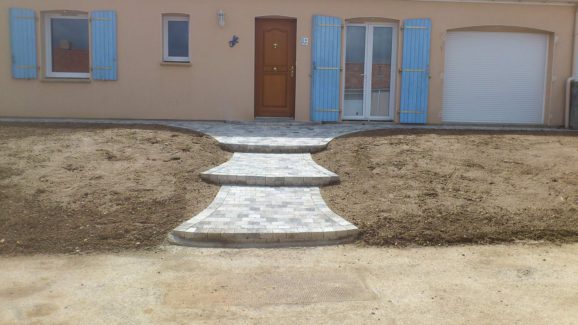 Entrée en pavés St Mars de Coutais